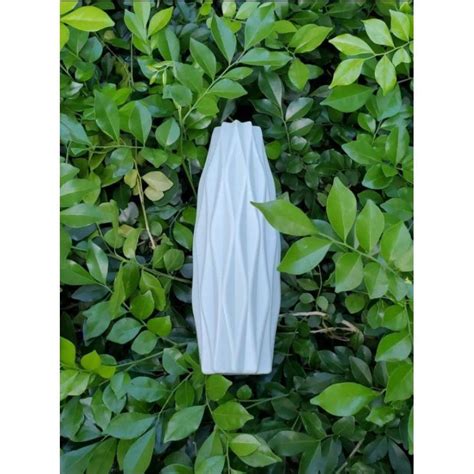 what are high quality vases made out of